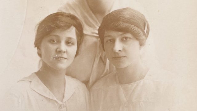 The 3 Graces, Ruby (top), Grace (Daisy) (left) and Dorothy Fursdon (right)